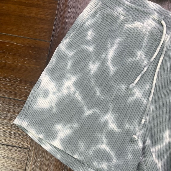 Anthropologie Saturday Sunday Tie Dye High Rise Shorts Size Small - Picture 2 of 10